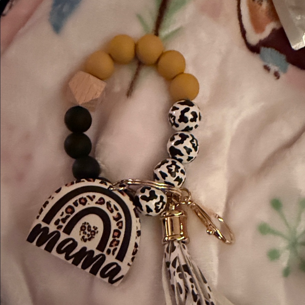 Leopard Print Mama Keychain Bracelet